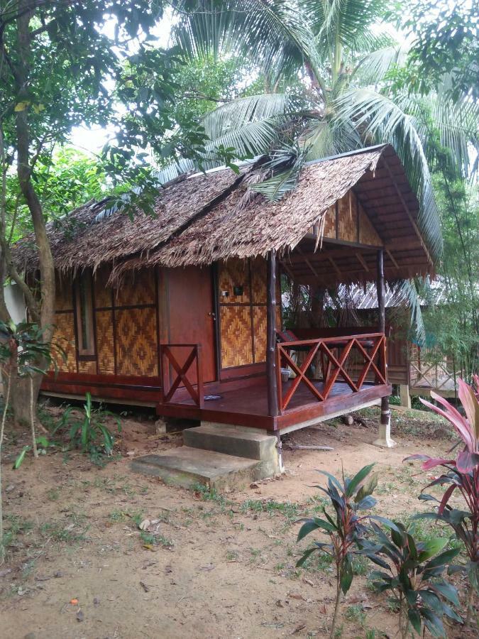 Phayam Garden View Hotel Koh Phayam Exterior photo